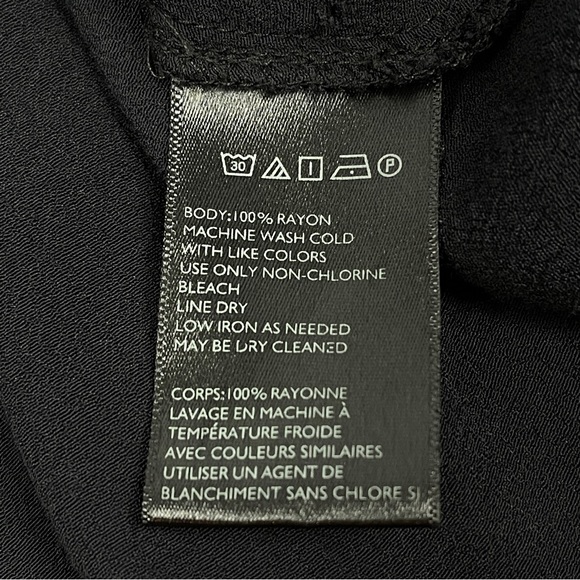 KIMCHI BLUE | URBAN OUTFITTERS black flowy v-neck peplum top, size XS - Picture 11 of 12